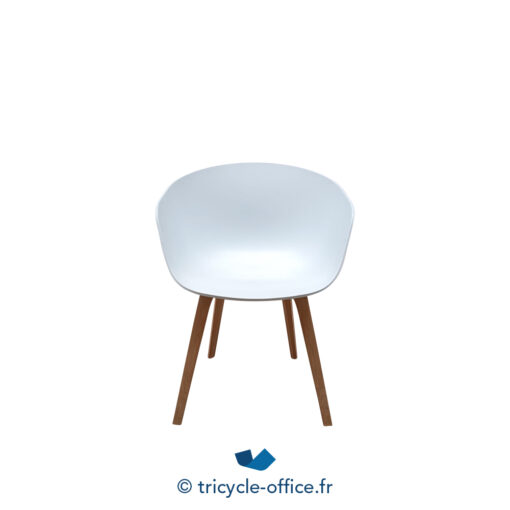 Tricycle-Office-mobilier-bureau-occasion-Chaise-visiteur-HAY-aac22-blanche (1)