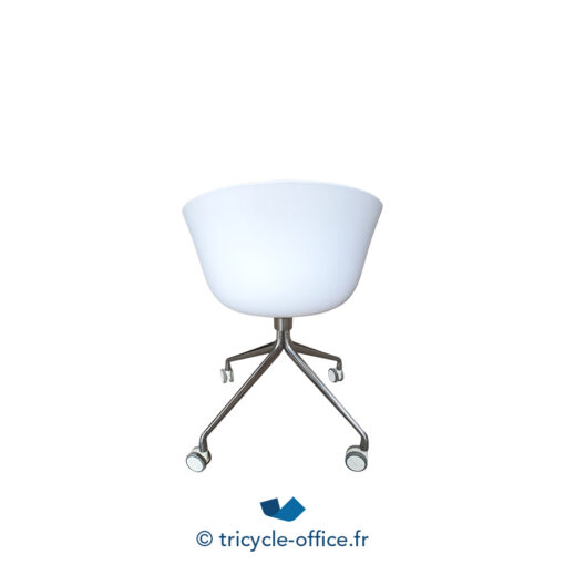 Tricycle-Office-mobilier-bureau-occasion-Chaise-pivotante-avec-roulettes-HAY (3)