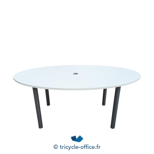 Tricycle-Office-mobilier-bureau-occasion-Table-de-réunion-ovale-blanche-180x100-cm