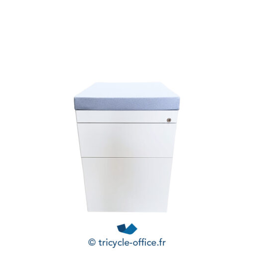 Tricycle-Office-mobilier-bureau-occasion-Caisson-HAWORTH-blanc-2-tiroirs-pouf-bleu (1)