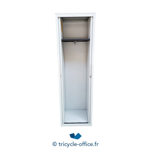 Tricycle-Office-mobilier-bureau-occasion-Vestiaire-STEELCASE-rideaux-gris (2)