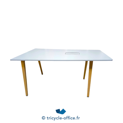 Tricycle Office Mobilier Bureau Occasion Table haute STEELCASE blanche piètement bois