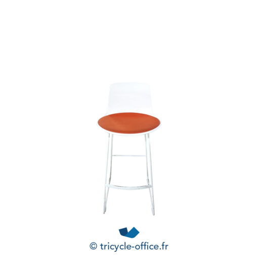 Tricycle-Office-mobilier-bureau-occasion-Tabouret-haut-ENEA-Lottus-blanc-pouf-orange (1)