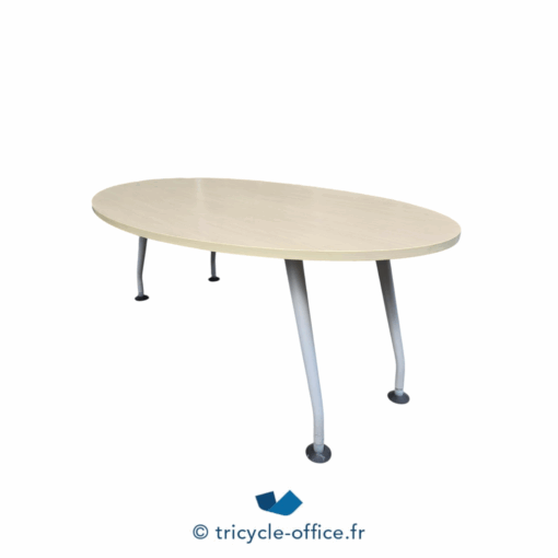 Tricycle-Office-mobilier-bureau-occasion-Table-de-réunion-bois-ovale