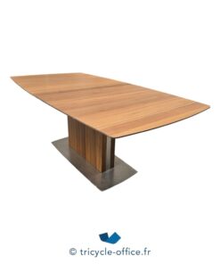 Tricycle-Office-mobilier-bureau-Table de réunion BoConcept