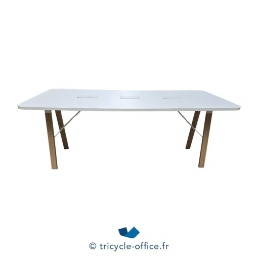 Tricycle-Office-mobilier-bureau-Table de réunion